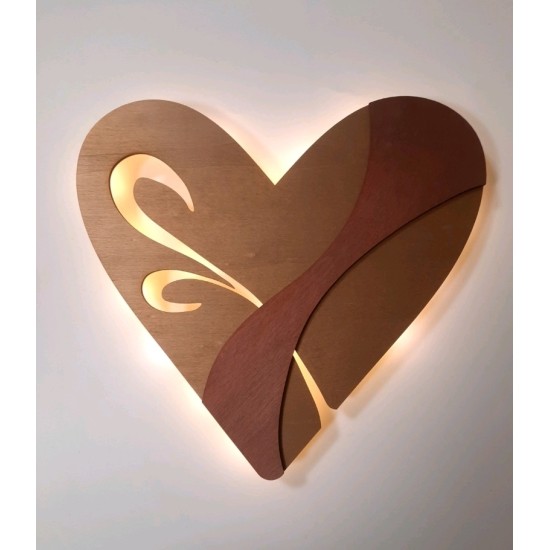 Χειροποίητο Προσωποποιημένο Ξύλινο Φωτιστικό με σχέδιο Καρδιάς
